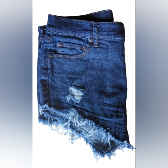 EUC LOFT Outlet dark wash 5 pocket cut off jean shorts frayed hem zip button fly - Picture 3 of 9